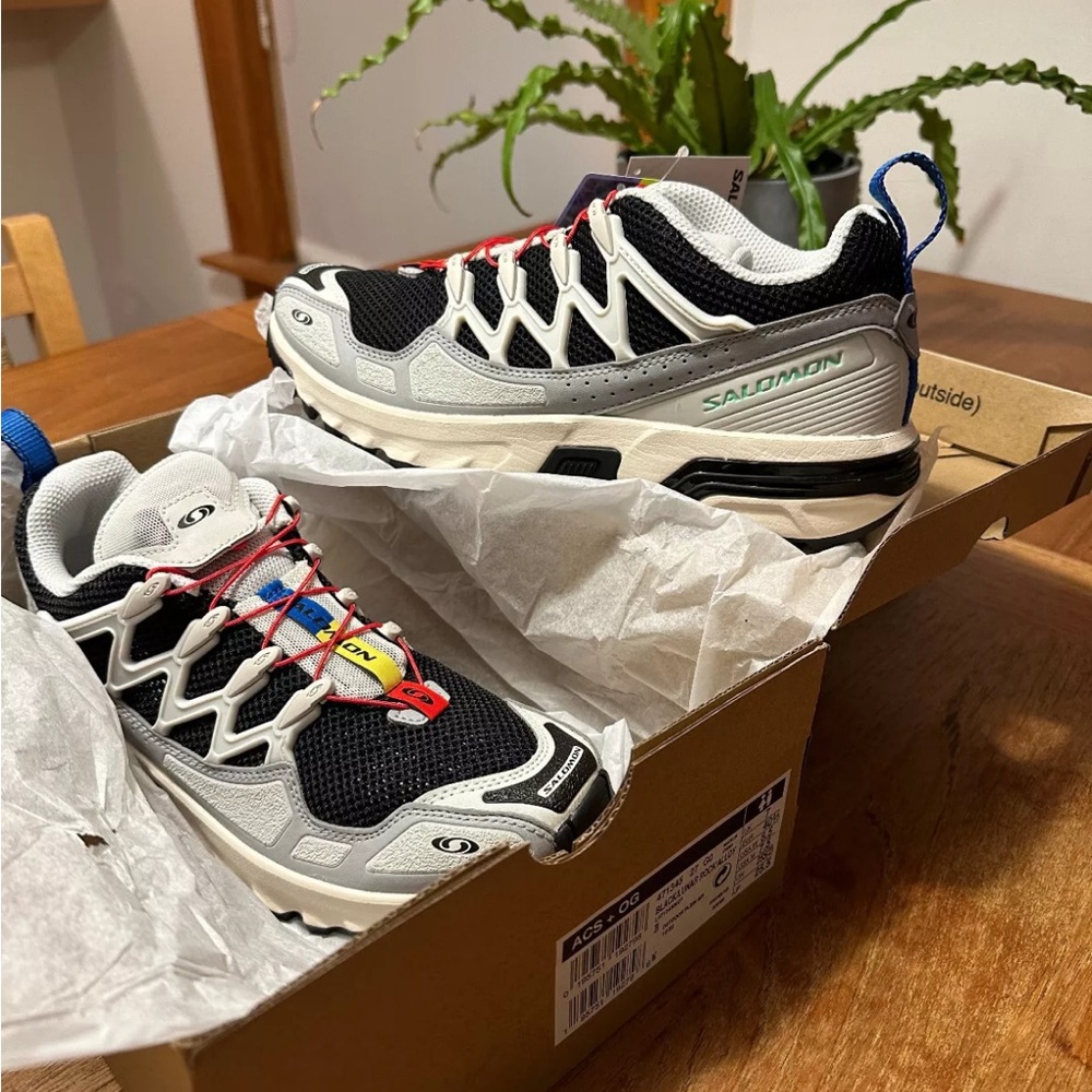 Size M  7.5 - Salomon ACS+ OG Black Lunar Rock NWT and Box